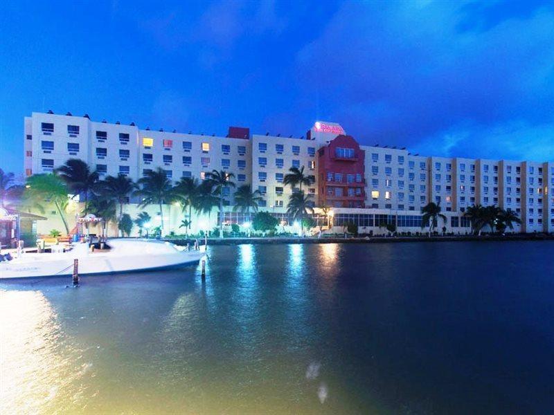 Ramada By Wyndham Princess Belize City Kültér fotó