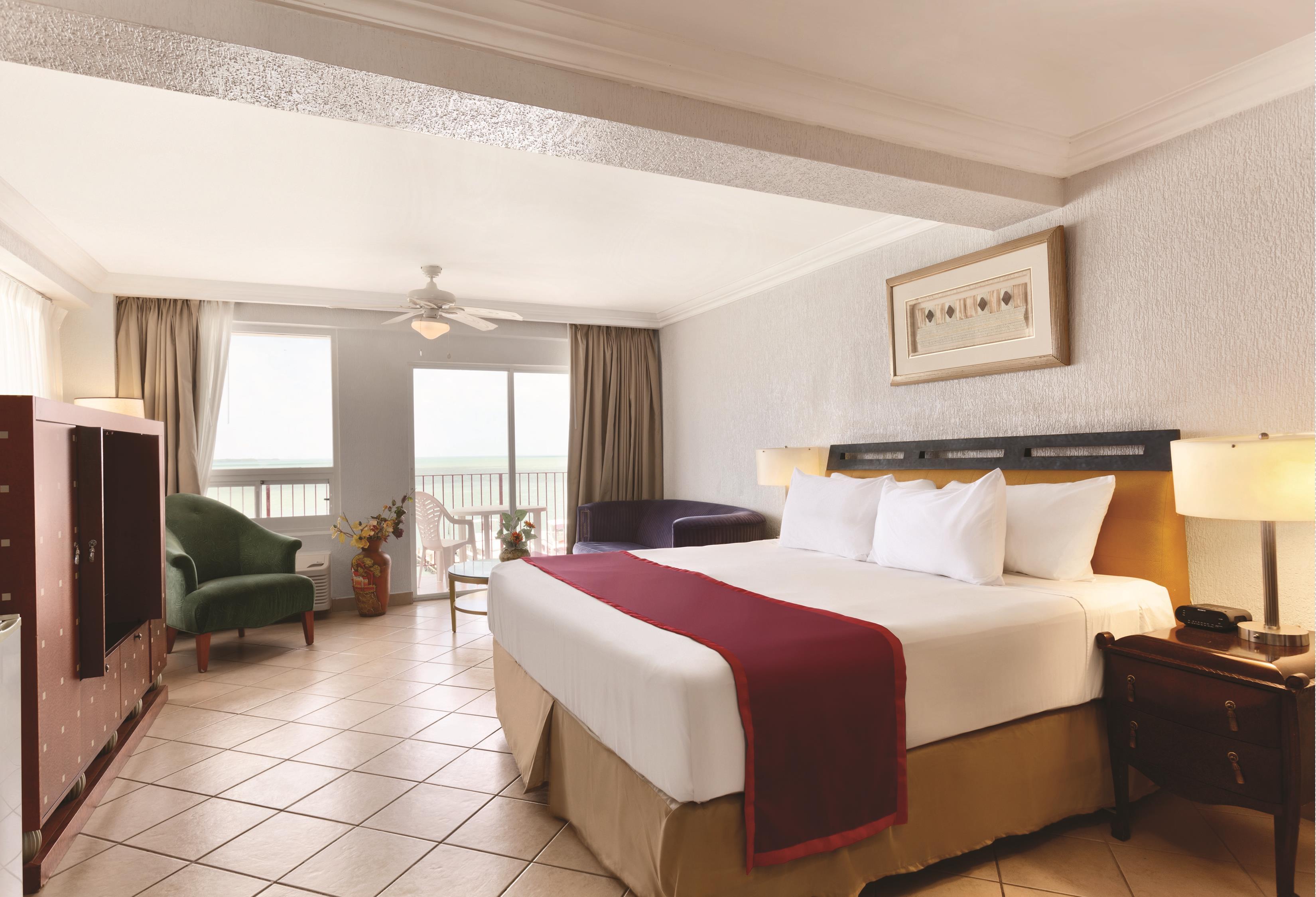 Ramada By Wyndham Princess Belize City Kültér fotó